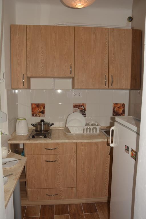 Poetyi Flat Apartment บูดาเปสต์ ภายนอก รูปภาพ